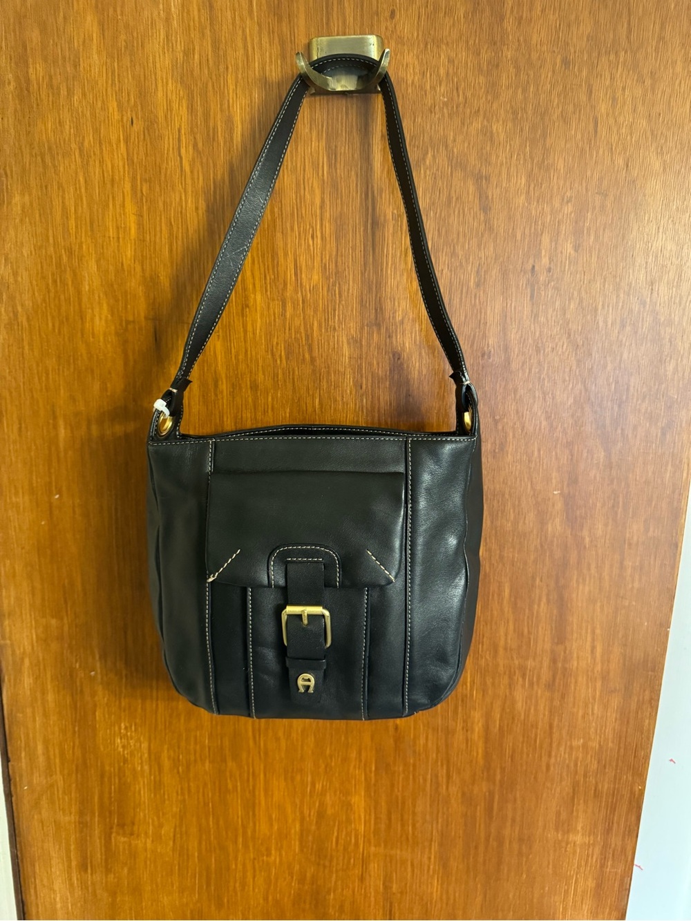 Etienne Aigner Black Cowhide Leather Shoulder Bag - Gently Used Condition